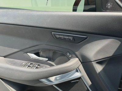 Jaguar E PAC 250-11