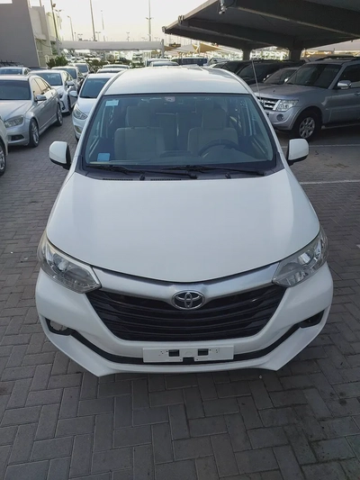 تويوتا Avanza 2017-15
