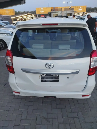 تويوتا Avanza 2017-7