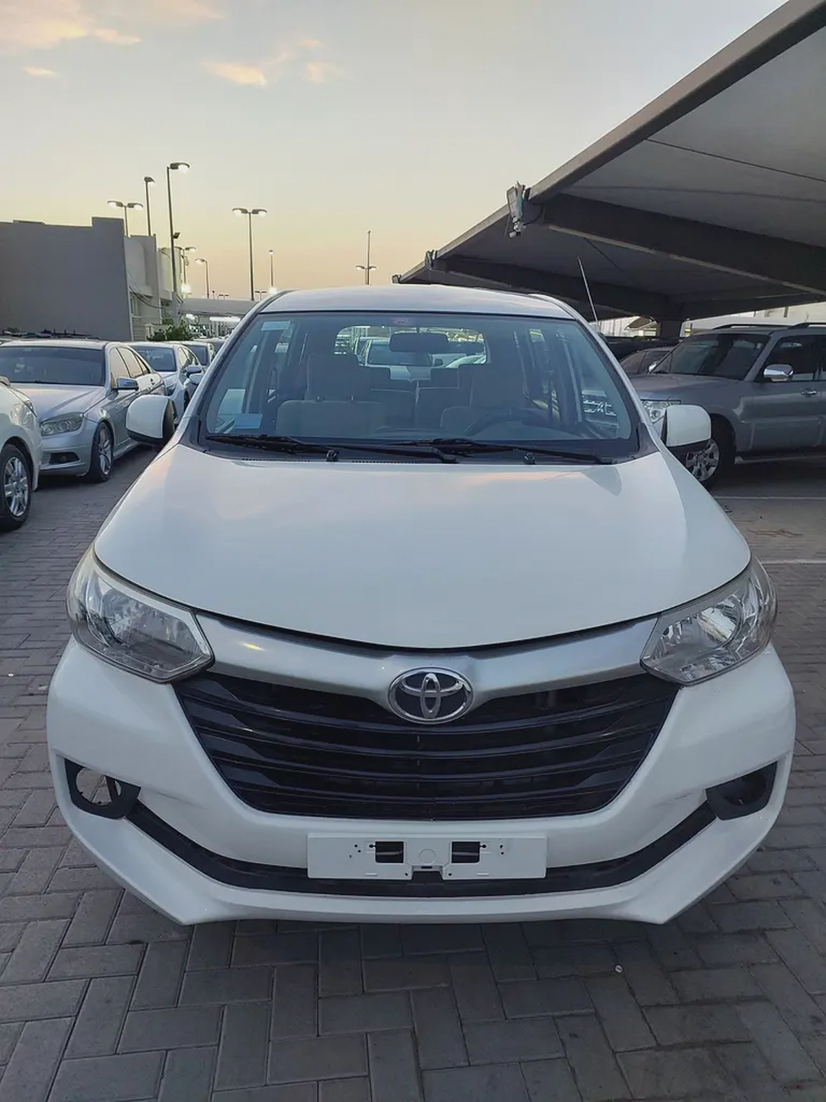 تويوتا Avanza 2017-14-14