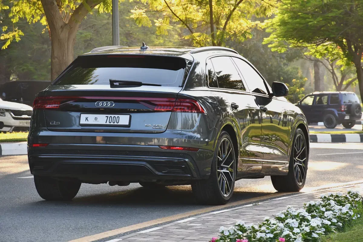 2021 Audi Q8 55 TFSI quattro S line Black Edition - GCC Specs-3-3