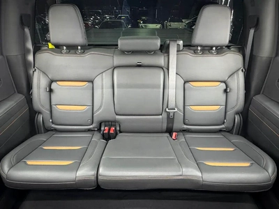 EXCLUSIVE DEAL BY ZEUS AUTO | 6.2 L V8 | GCC | LOW MILEAGE | AL GHANDI WARRANTY 2030 |-8