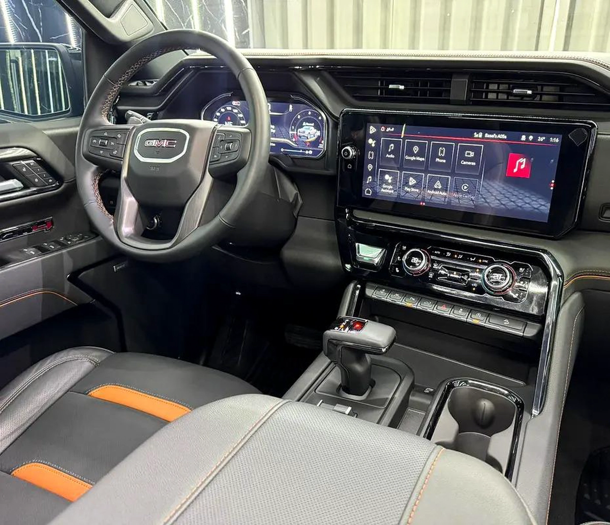 EXCLUSIVE DEAL BY ZEUS AUTO | 6.2 L V8 | GCC | LOW MILEAGE | AL GHANDI WARRANTY 2030 |-3-3