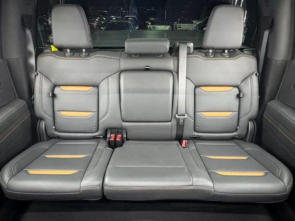 EXCLUSIVE DEAL BY ZEUS AUTO | 6.2 L V8 | GCC | LOW MILEAGE | AL GHANDI WARRANTY 2030 |