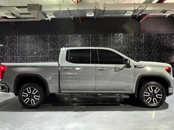 EXCLUSIVE DEAL BY ZEUS AUTO | 6.2 L V8 | GCC | LOW MILEAGE | AL GHANDI WARRANTY 2030 |