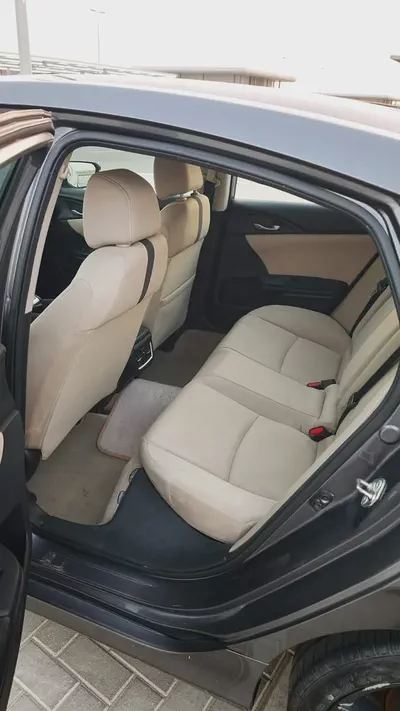 Honda Civic 2016 VTi | GCC Specs | Low Mileage | Excellent Condition-9