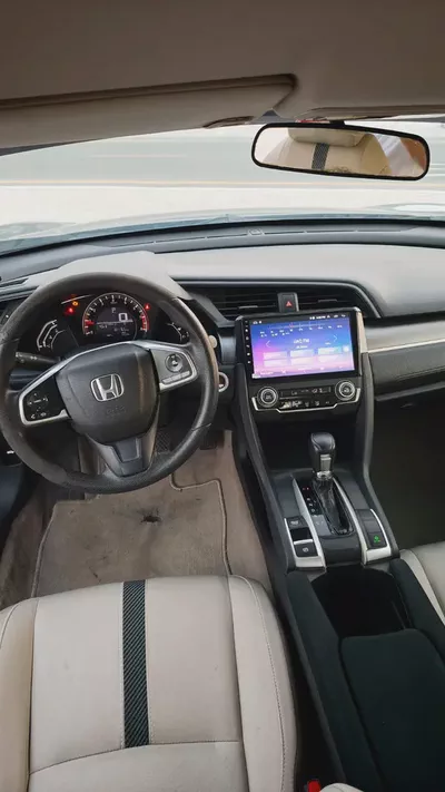 Honda Civic 2016 VTi | GCC Specs | Low Mileage | Excellent Condition-12