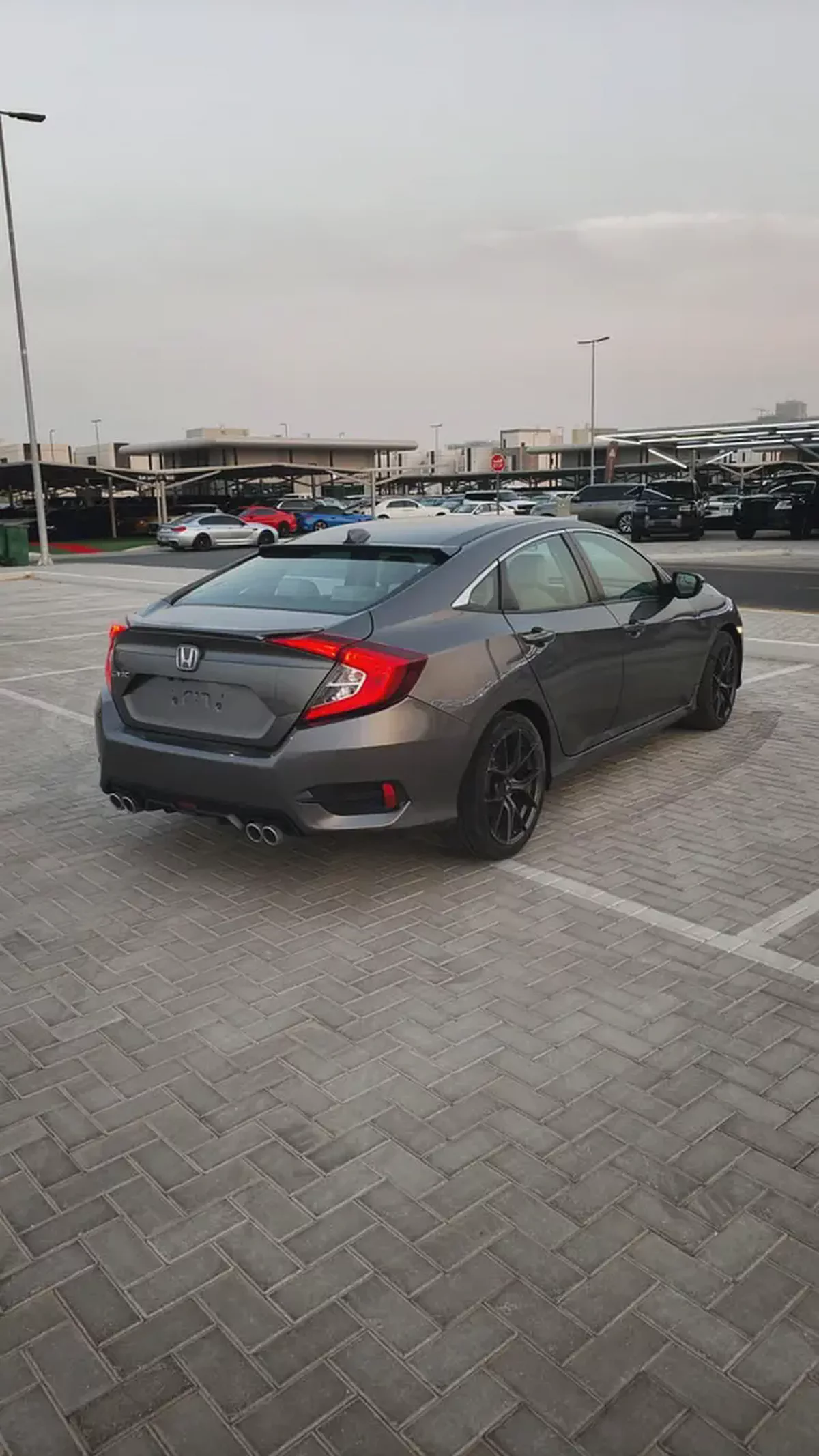 Honda Civic 2016 VTi | GCC Specs | Low Mileage | Excellent Condition-1-1