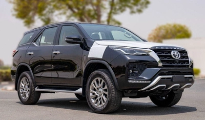 Toyota Fortuner Toyota Fortuner 4.0L Petrol 2024-1