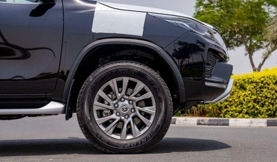 Toyota Fortuner Toyota Fortuner 4.0L Petrol 2024-8
