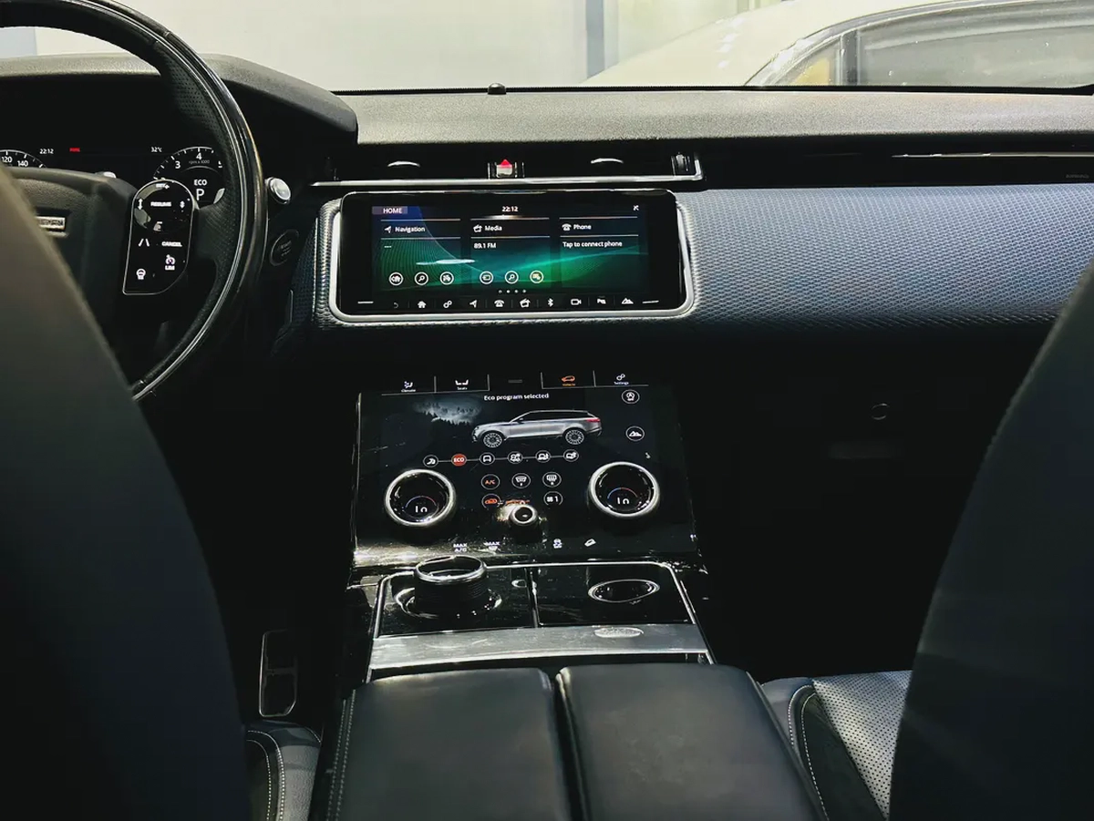 RANGE ROVER VELAR 2018 R DYNAMIC 2018 WITH ONE YEAR WARRANTY-13-13