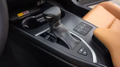 Lexus UX250h STD (NON GCC) LEXUS UX250H | 2-YEAR WARRANTY + SERVICE AVAILABLE | IN-HOUSE FINANCING | 0% DOWNPAYME-9