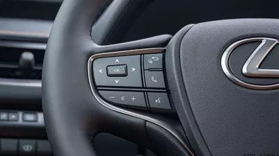 Lexus UX250h STD (NON GCC) LEXUS UX250H | 2-YEAR WARRANTY + SERVICE AVAILABLE | IN-HOUSE FINANCING | 0% DOWNPAYME-15