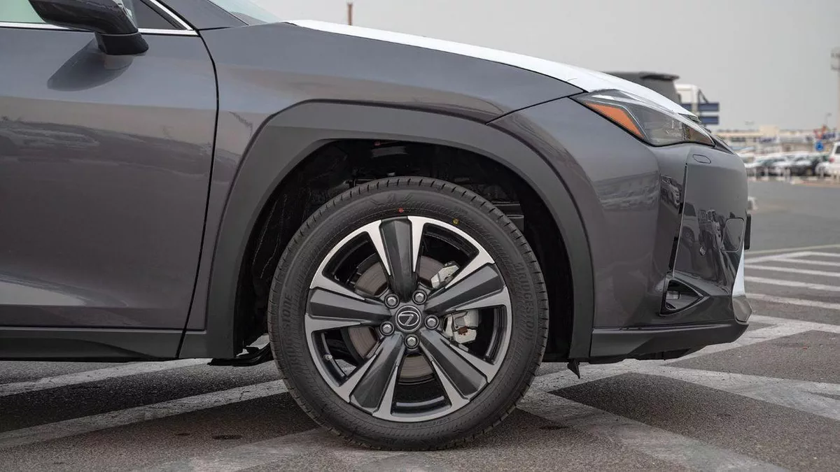 Lexus UX250h STD (NON GCC) LEXUS UX250H | 2-YEAR WARRANTY + SERVICE AVAILABLE | IN-HOUSE FINANCING | 0% DOWNPAYME-4-0