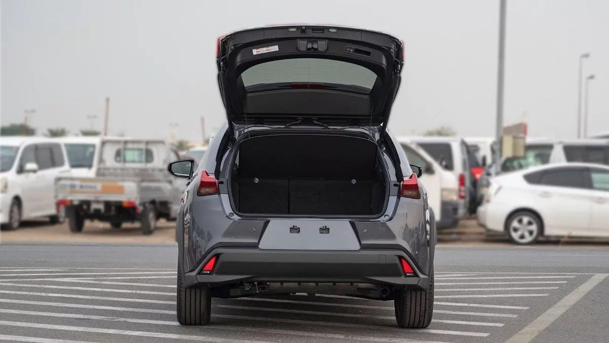 Lexus UX250h STD (NON GCC) LEXUS UX250H | 2-YEAR WARRANTY + SERVICE AVAILABLE | IN-HOUSE FINANCING | 0% DOWNPAYME-8-0
