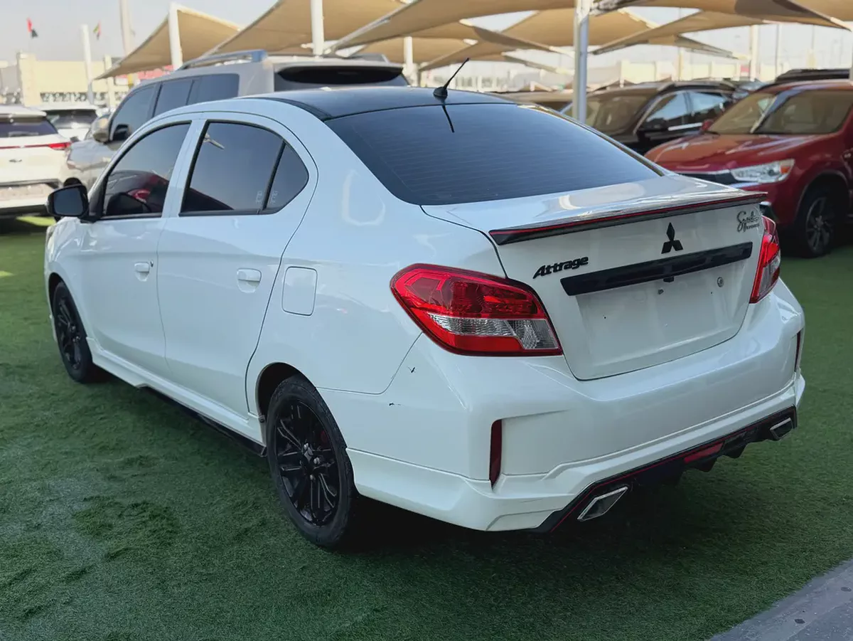 Mitsubishi attrage—2022–GCC—FREE ACCIDENT—ORIGINAL PAINT—LOW MILAGE—EXCELLENT CONDITION-5-5