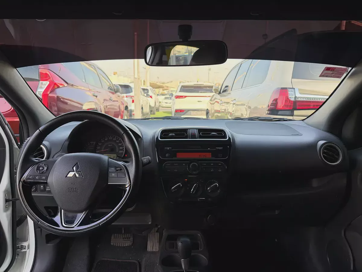 Mitsubishi attrage—2022–GCC—FREE ACCIDENT—ORIGINAL PAINT—LOW MILAGE—EXCELLENT CONDITION-8-8