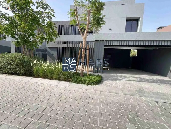 Luxurious 4-Bedroom Villa with Pool in Kaya – Only 290K Rent!