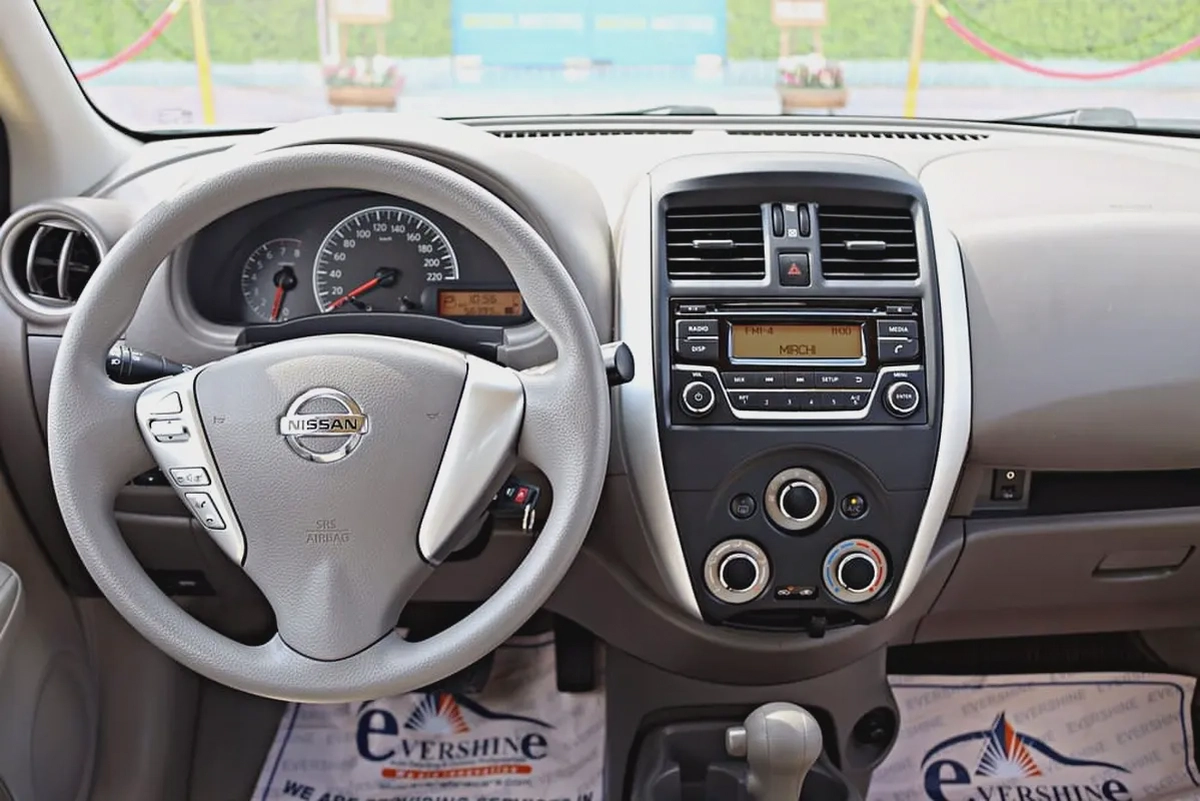 Nissan Sunny Base 2022 - GCC Specs - Excellent Condition-4-4
