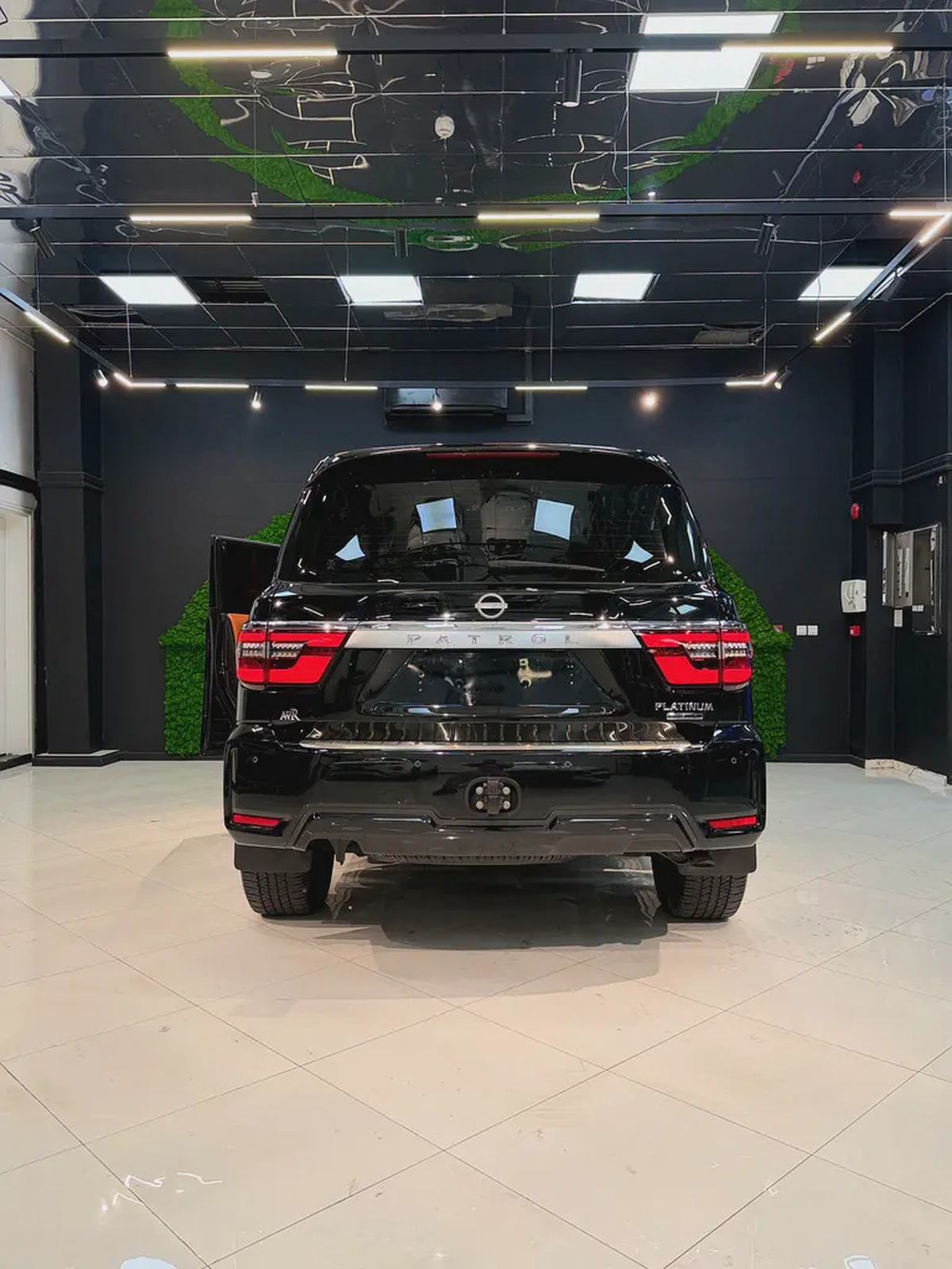 Nissan Patrol LE Platinum City 2021 | GCC Specs | Full Service History-9-9