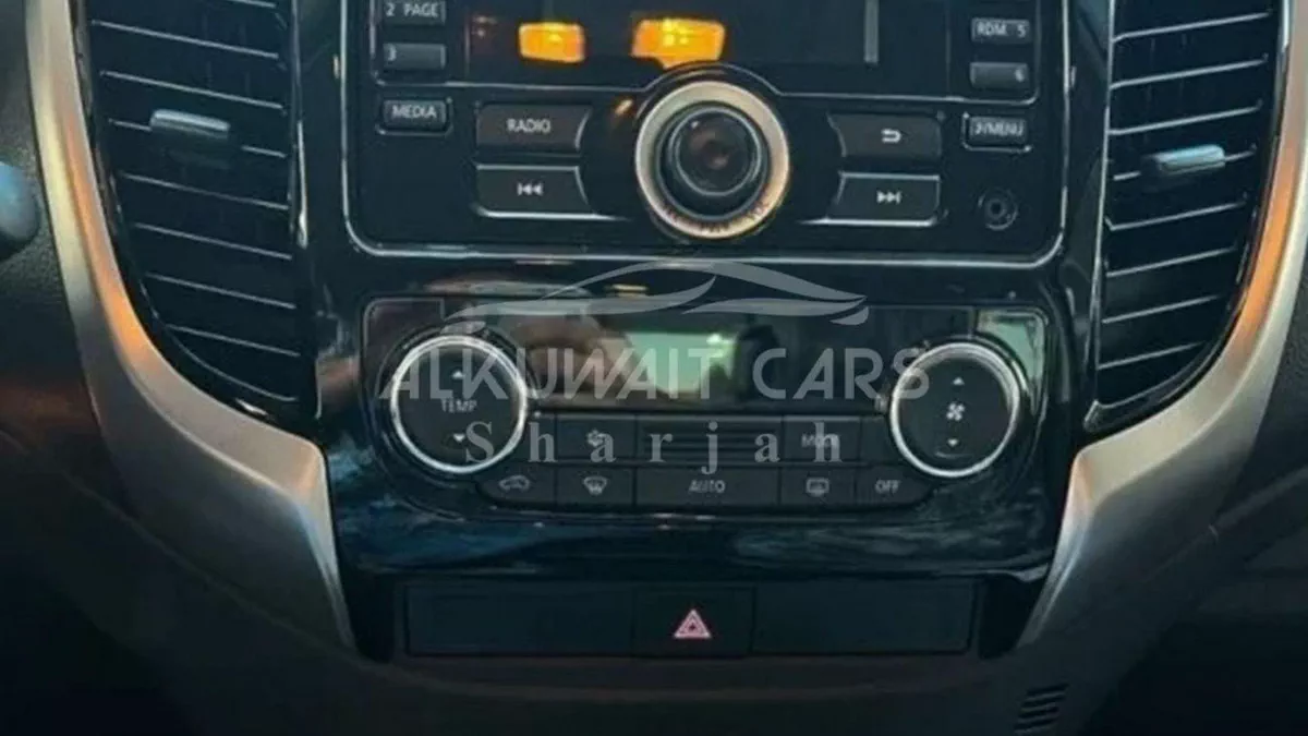 Mitsubishi L200 GLS Mitsubishi L200 GLX 2.4L Diesel AT MY2023-8-0