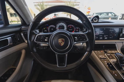 Porsche Panamera Turbo Sport Turismo-6