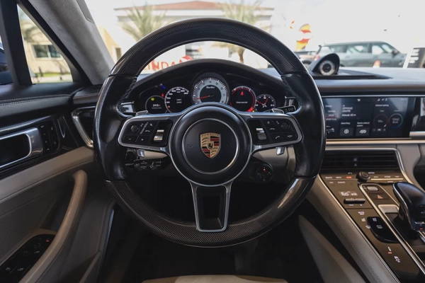 Porsche Panamera Turbo Sport Turismo