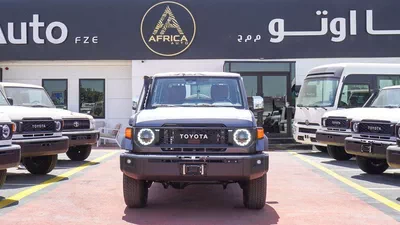 Toyota Land Cruiser Pick Up LX 4.0L V6 Double Cabin Auto transmission-1
