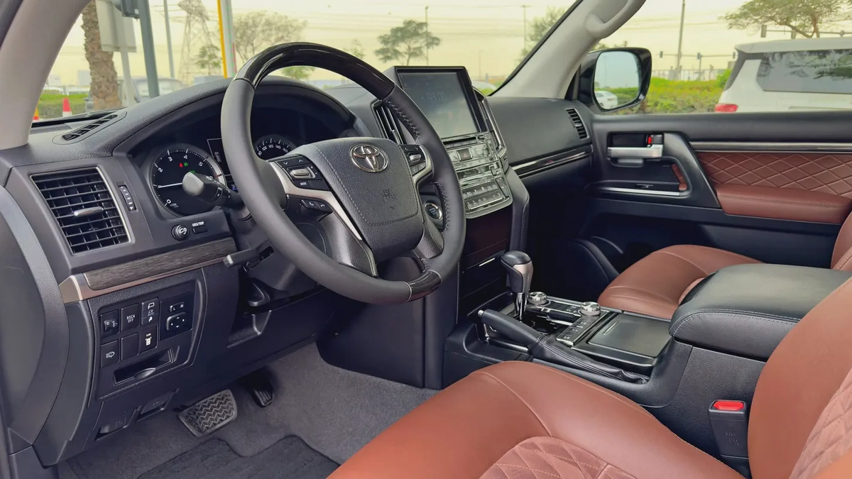 2020 Toyota Land Cruiser GXR V6 Grand Touring, GCC Specifications-7-7