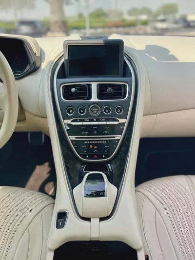 Aston Martin DB11 / 2017 Model / Gcc Spec’s / Less Km Driven-11
