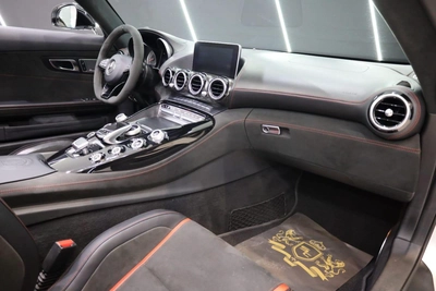 Mercedes-Benz AMG GT C-6