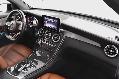 2,747 AED / 48 months | 0% DP | 2018 Mercedes Benz GLC43 SUV 4MATIC-10
