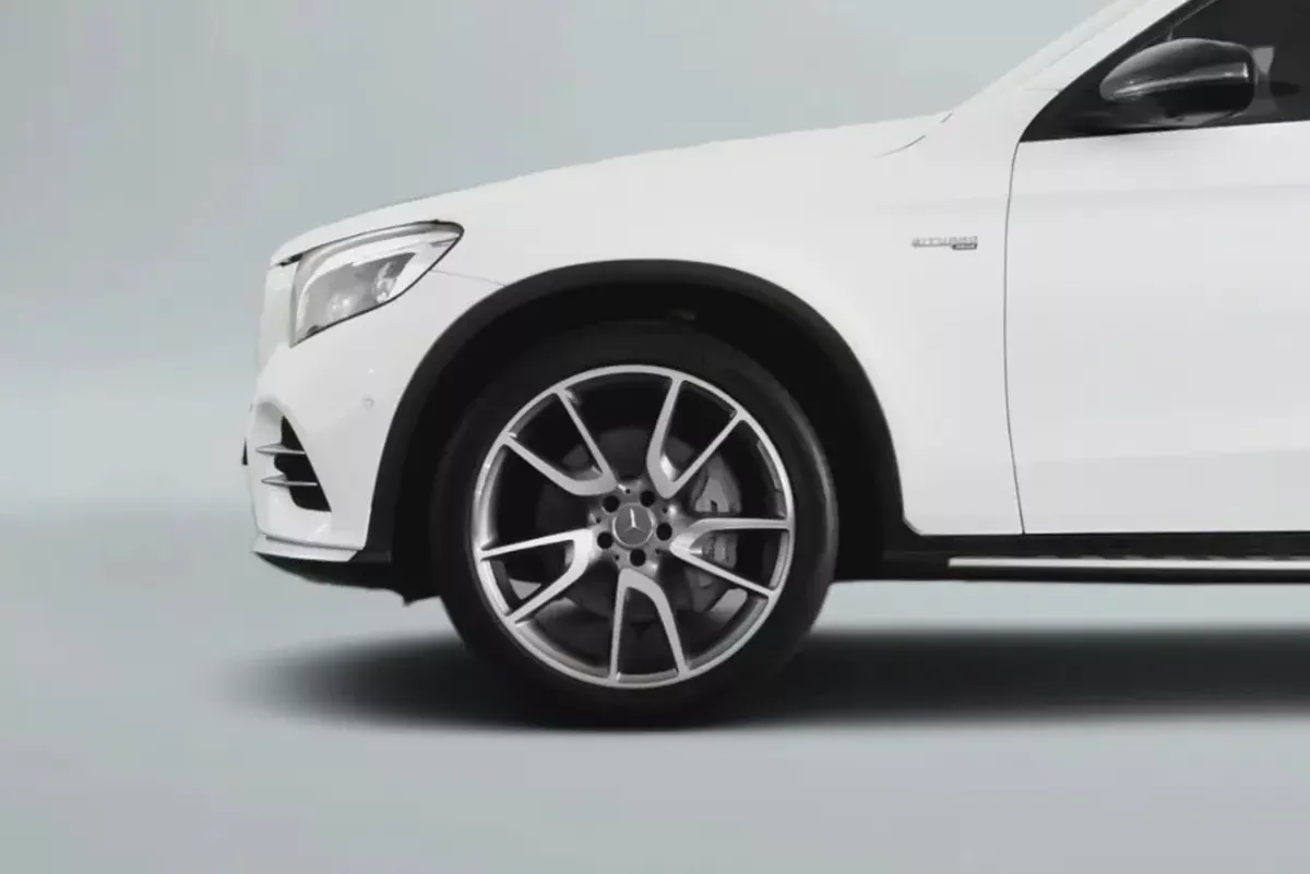 2,747 AED / 48 months | 0% DP | 2018 Mercedes Benz GLC43 SUV 4MATIC-5-5