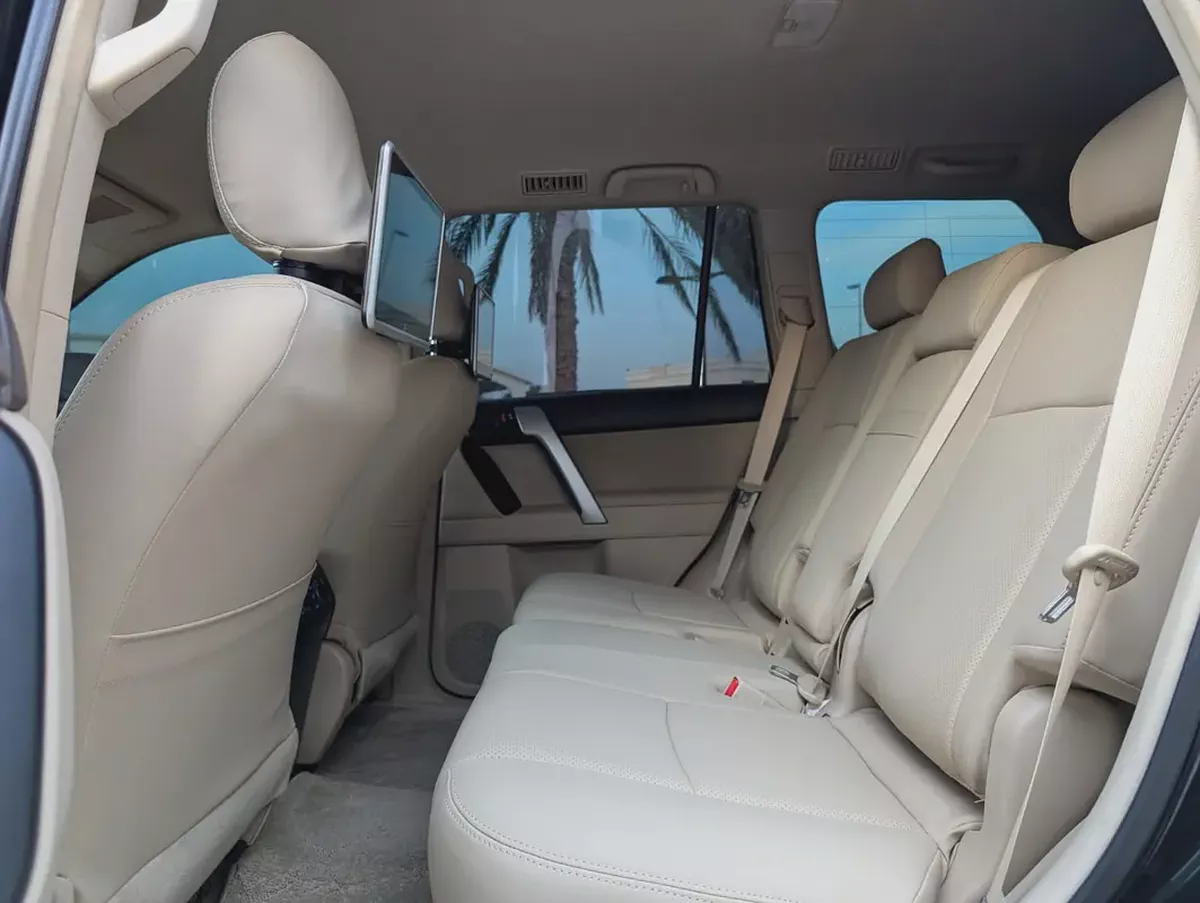 Toyota Prado 2.7L V4 GCC Specs | Low Mileage | Leather Seats | Cruise Control | Excellent Condition-13-13