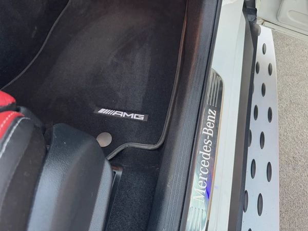 Mercedes–GLC300 AMG/4matic–Excellent condition