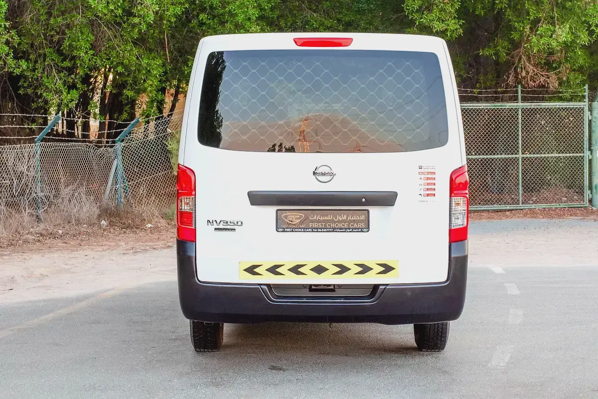 2022 Nissan Urvan | Standard Roof Delivery Van | GCC Specs | Ref#N32210-5-5
