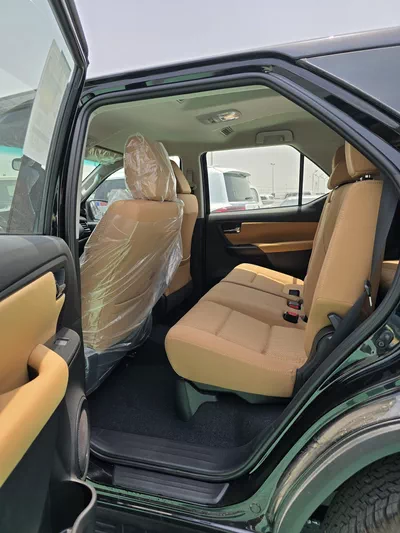 TOYOTA FORTUNER 2.7L PETROL 2026 – BASIC-2