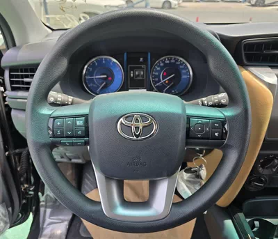 TOYOTA FORTUNER 2.7L PETROL 2026 – BASIC-9