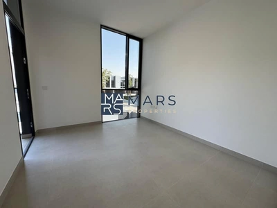 Prestigious Community – Masaar Villas with Elegant Emirati Design. Robinia, Masaar-12
