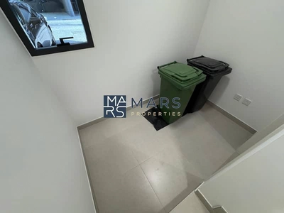 Prestigious Community – Masaar Villas with Elegant Emirati Design. Robinia, Masaar-16