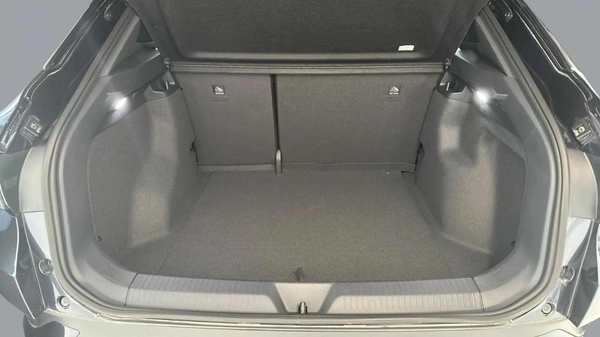 Volkswagen ID.4 2022 Lite Pro - Electrifying the Future, Fully Loaded!