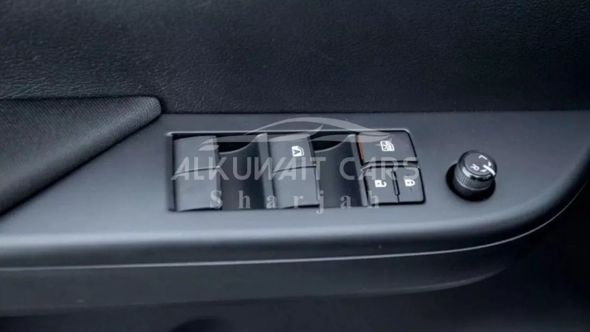 Toyota Hilux GL DC 2.4D MT 4X4 P.WINDOW MY2023 – WHITE-9-0