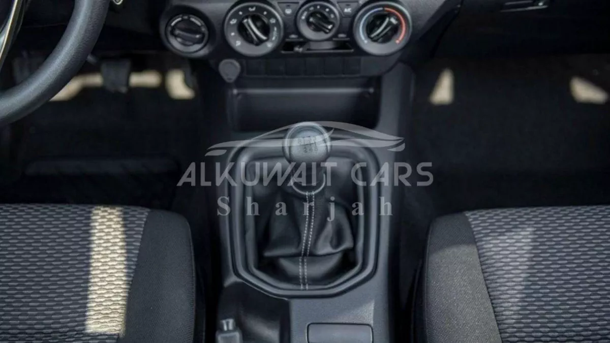 Toyota Hilux GL DC 2.4D MT 4X4 P.WINDOW MY2023 – WHITE-12-0