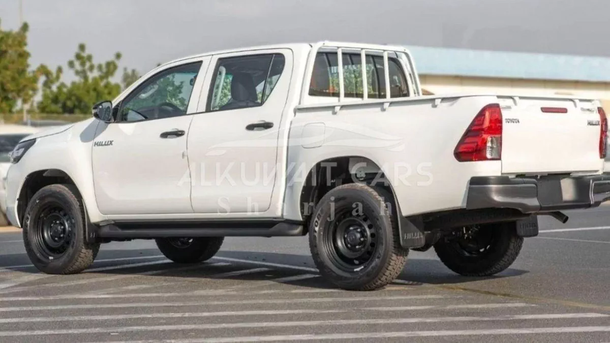 Toyota Hilux GL DC 2.4D MT 4X4 P.WINDOW MY2023 – WHITE-4-0