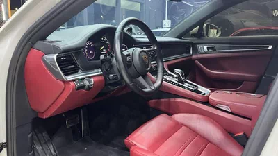 Porsche Panamera 4 E-HYBRID-10