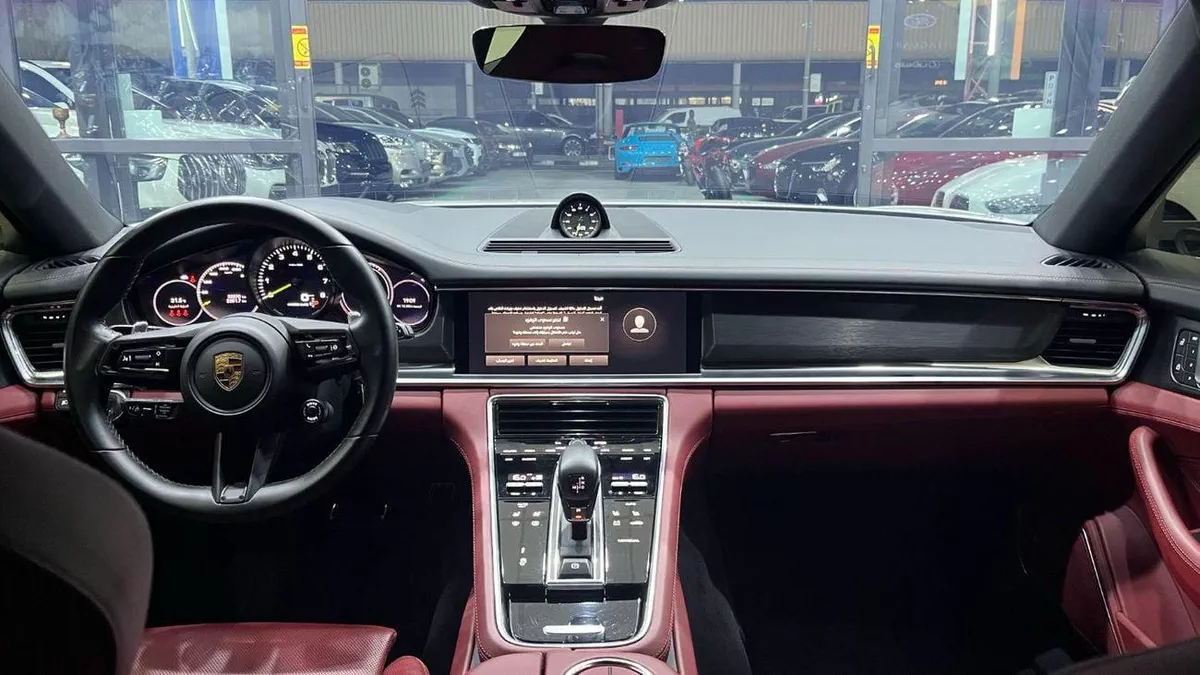 Porsche Panamera 4 E-HYBRID-16-0