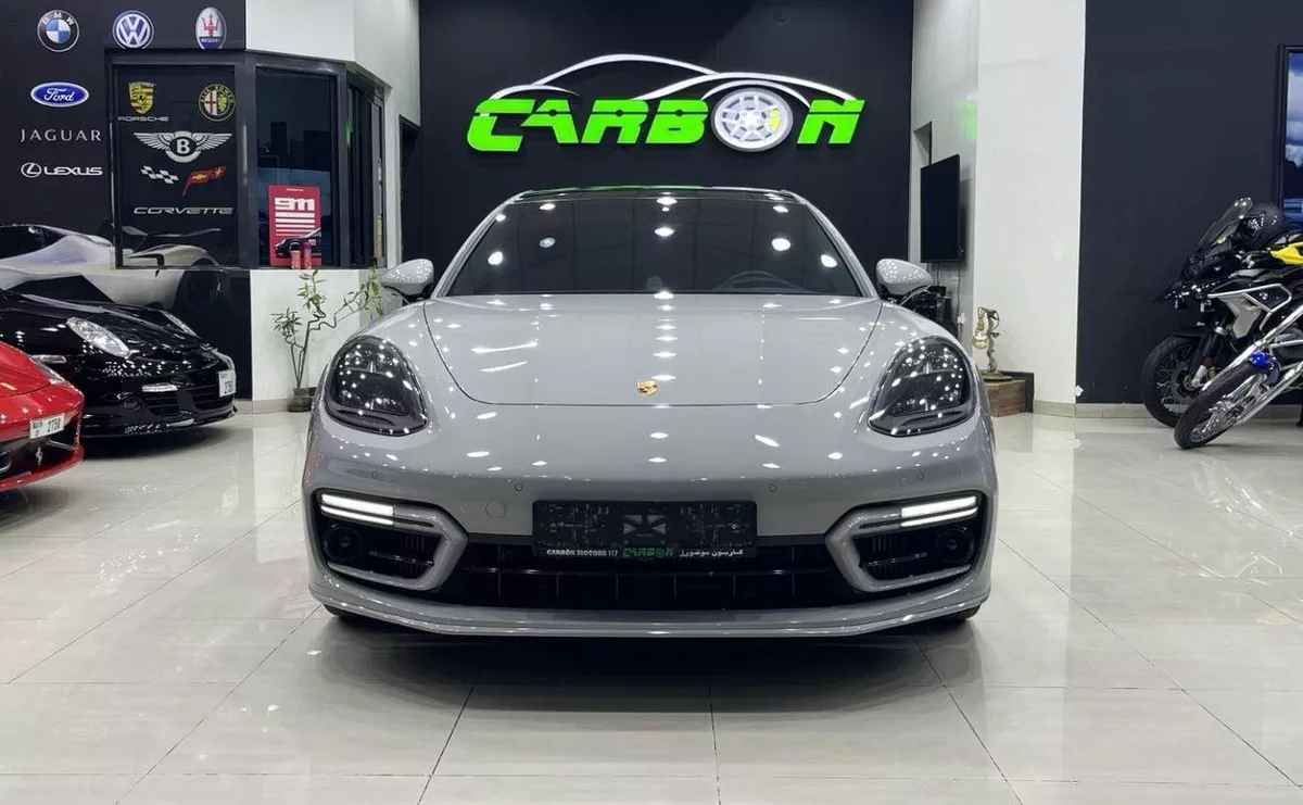 Porsche Panamera 4 E-HYBRID-2-0