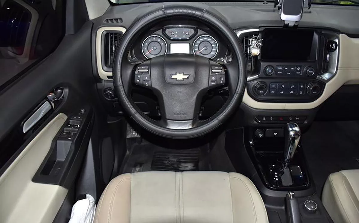 Chevrolet Trailblazer Z71 ( 2018 Model ) in Blue Color GCC Specs-10-10