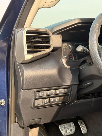 Toyota Tundra Premium option 360 Camera, leather seats 2024-7