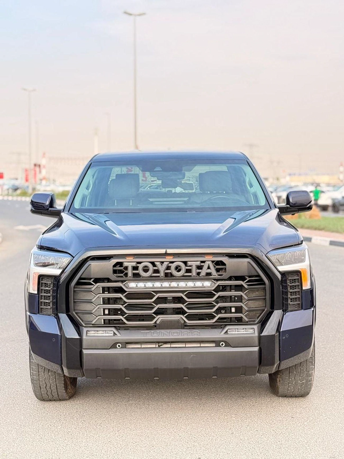 Toyota Tundra Premium option 360 Camera, leather seats 2024-1-1